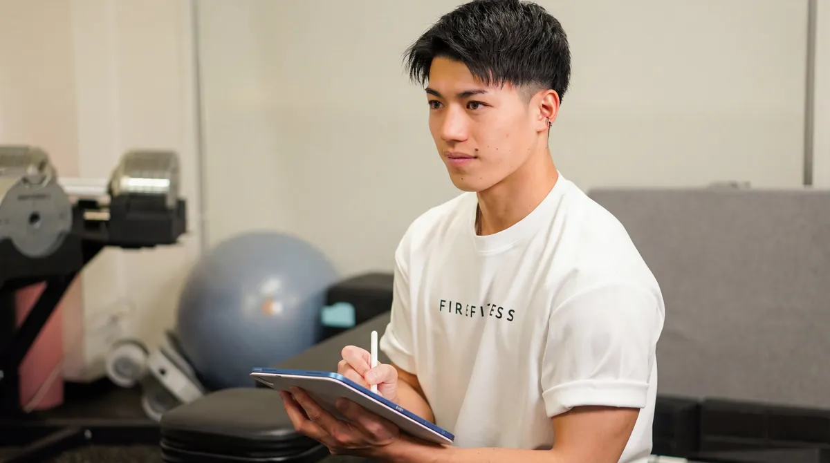 FIREFITNESSのトレーナーがカウンセリングをしている様子